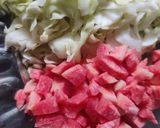 A picture of step 4 of Schezwan Maggi.