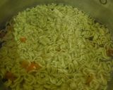 Foto langkah ke 3 dari resep Soup indomie susu.