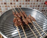 Foto langkah ke 4 dari resep Sate Kambing Empuk.