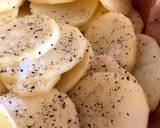 Spicy minced Beef & Potato Bake with a creamy mushroom sauce & cheese recipe step 2 photo