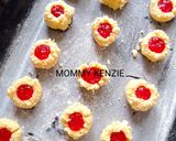 Foto langkah ke 8 dari resep Thumbprint cookies 🍪.