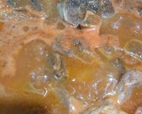 Foto del paso 1 de la receta: Codillo de cerdo con nopales en salsa casera