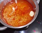 Káposztás kolbászos bableves recept fázis 2 fotója