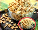 A picture of step 1 of Layered Namakpaara And Nimki.