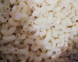 A picture of step 1 of Tikka macroni.