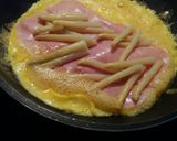 Foto del paso 4 de la receta Tortilla francesa rellena de espárragos