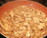Foto del paso 4 de la receta: Filetes de lomo sobrantes con champis y arroz blanco