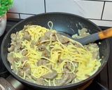 Foto langkah ke 6 dari resep Saffron Beef Pasta.