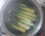 Baconba göngyölt zöld spárga recept fázis 2 fotója