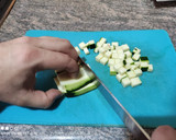 Foto del paso 3 de la receta: Paleta cocida Ahumada con calabacín y cebolla salteados