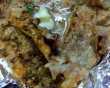 A picture of step 3 of Moongdaal paratha.