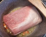 A picture of step 2 of Arrosto al latte.