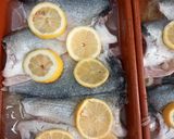 Foto del paso 6 de la receta: Doradas con cebolla y limón al horno