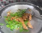 Foto langkah ke 4 dari resep Ayam Goreng Sambal Kemangi.