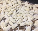 Foto del paso 6 de la receta: Gnocchis caseros (ñoquis) con sobras de puré *ideales para los 29