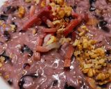 Foto del passaggio 5 della ricetta Risotto radicchio, taleggio, speck e noci