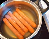 Porcsinos, tojásos, virslis cukkini recept fázis 1 fotója