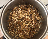 Foto del paso 2 de la receta: Risotto de setas 🍄