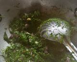 A picture of step 2 of Dil Leaves Stir Fry.