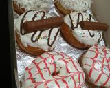 A picture of step 7 of Glazzed donuts.