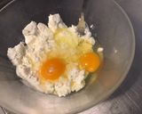 Une image de l'étape 4 de Flans ricotta et noix crème de moutarde (pâte sablée maison aux kiwis).