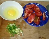 A picture of step 2 of TAN HUA TANG (Egg Drop Tomato Soup).