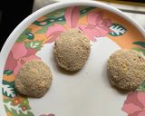 A picture of step 2 of Walnut Omega Burgers.