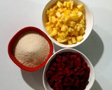 Foto del paso 1 de la receta: Bolitas de plátano, rellenas de mermelada de betabel