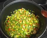 Foto del paso 3 de la receta: Potaje de acelgas con garbanzos y costilla para estudiantes