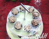 A picture of step 2 of Mini Chocolate Cupcakes.