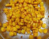 स्वीट कॉर्न बटर मसाला (sweet corn butter masala recipe in marathi) रेसिपी स्टेप 2 फोटो