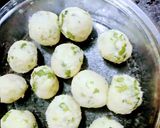 A picture of step 2 of Poteto paneer balls.