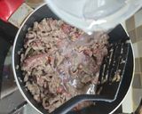 Foto langkah ke 2 dari resep Daging Tumis Paprika.