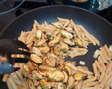 Foto del paso 4 de la receta: Macarrones a la marinera