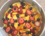 Foto langkah ke 4 dari resep Fruits Pastry Cake.