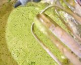 Foto langkah ke 5 dari resep Bolu Daun Kelor 🌿 TANPA TIMBANGAN, TANPA OVEN.