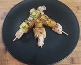 Foto del paso 3 de la receta: Brochetas pollo, piña y queso Brie. 🐔🍍🧀