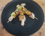 Foto del paso 3 de la receta: Brochetas pollo, piña y queso Brie. 🐔🍍🧀