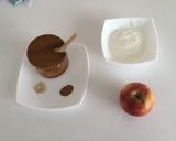 عکس مرحله 1 از دستور دسر ماست و سیب بسیار خوشمزه و سریع 🍏🍎