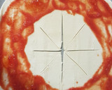 Foto del paso 2 de la receta: Rosca de hojaldre con jamón, bacon y queso