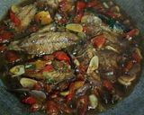 Foto langkah ke 4 dari resep Nyemek Pindang Pedas Manis.