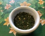 Une image de l'étape 5 de Sauce pour huîtres aux échalotes, herbes et deux vinaigres.