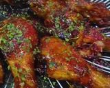 صورة لخطوة 5 من وصفة افخاذ الدجاج مشوي بالعسل 😋