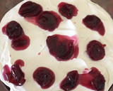 Foto langkah ke 9 dari resep Black Forest, lembut & yummy.