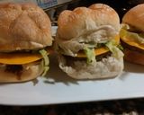 Foto del paso 2 de la receta: Hamburguesas tipo big mac (salsa secreta)