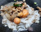 Hình bước làm 4 của món Phở xào lòng gà trứng non