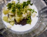 A picture of step 2 of Tadka Oats with Chia seeds.