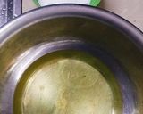 Hình bước làm 4 của món Bánh bông lan vân thủy