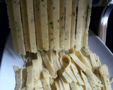 Foto langkah ke 5 dari resep Stik Bawang.