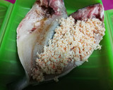Foto del paso 2 de la receta: Dorada rellena de surimi
